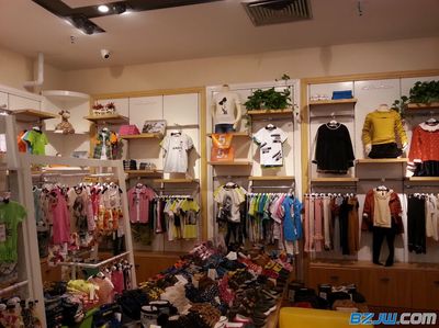 【福州泉頭家具供應(yīng)首屈一指的童裝展柜 服裝展柜價(jià)格】_福州泉頭家具供應(yīng)首屈一指的童裝展柜 服裝展柜價(jià)格價(jià)格_福州泉頭家具供應(yīng)首屈一指的童裝展柜 服裝展柜價(jià)格廠(chǎng)家-到中華標(biāo)準(zhǔn)件網(wǎng)